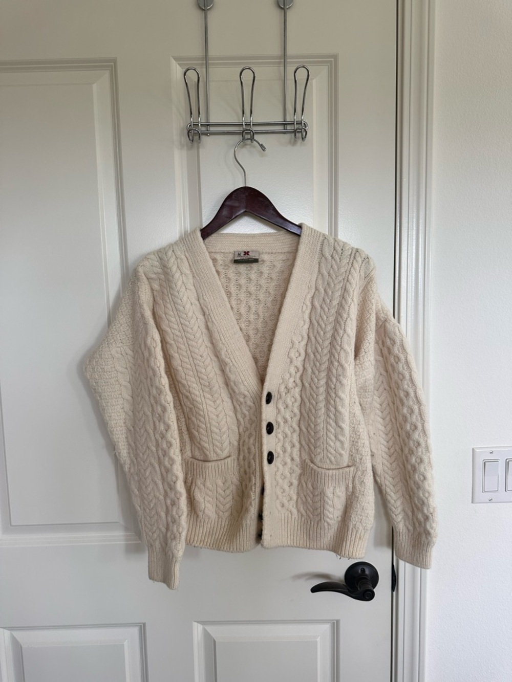 Authentic Irish Merino Wool Cream Cable Knit V-Neck Button Cardigan Sweater